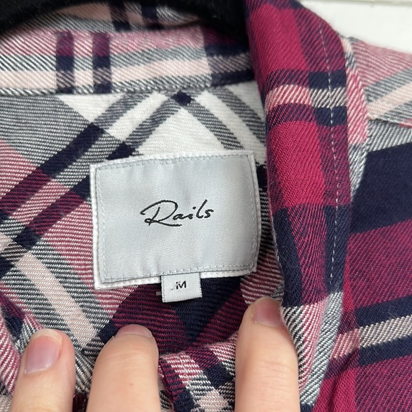 Rails Hunter Plaid Shirt in Lychee Navy White Sz M - Picture 7 of 9